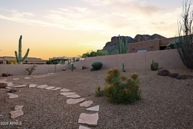 4830 S Strike It Rich Drive, Gold Canyon, AZ 85118