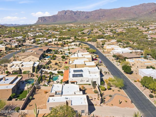 4830 S Strike It Rich Drive, Gold Canyon, AZ 85118