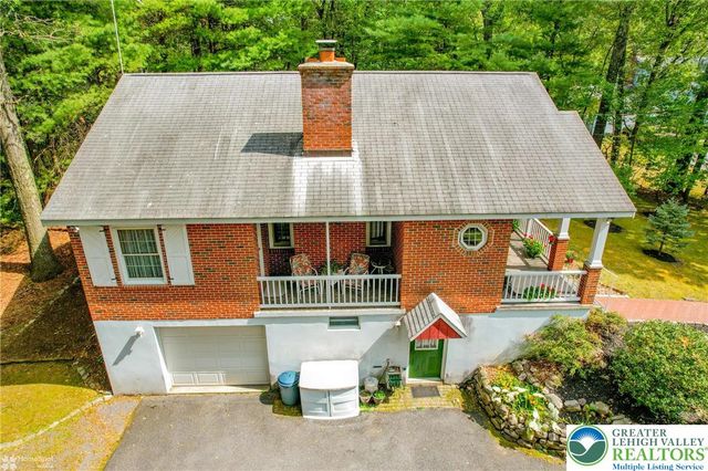 520 Calviero Court, Roseto Boro, PA 18013