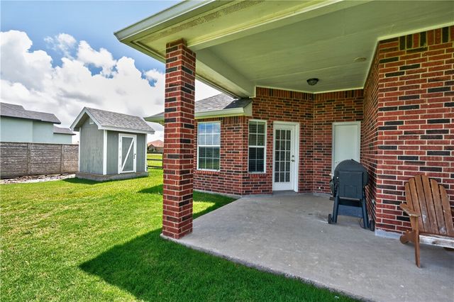 2414 Santa Maria, Corpus Christi, TX 78415