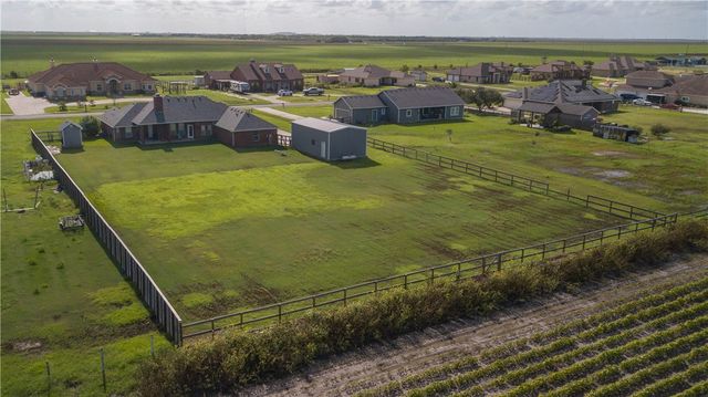 2414 Santa Maria, Corpus Christi, TX 78415