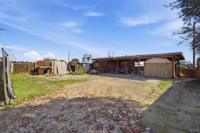 1810 Hardcastle Avenue, Hanford, CA 93230