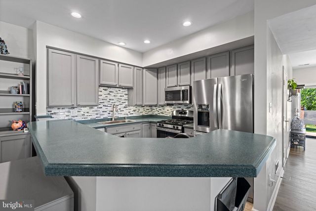 1 ROSEMARY DR, Lumberton, NJ 08048