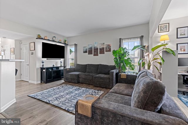 1 ROSEMARY DR, Lumberton, NJ 08048