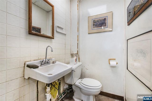 307 Paterson Avenue, East Rutherford, NJ 07073