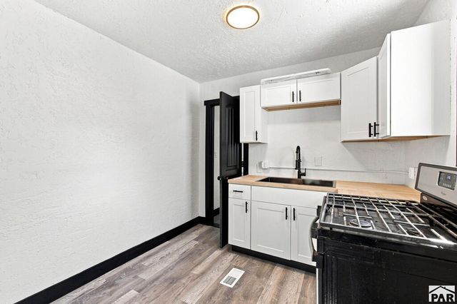 2803 Baltimore Ave, Pueblo, CO 81003