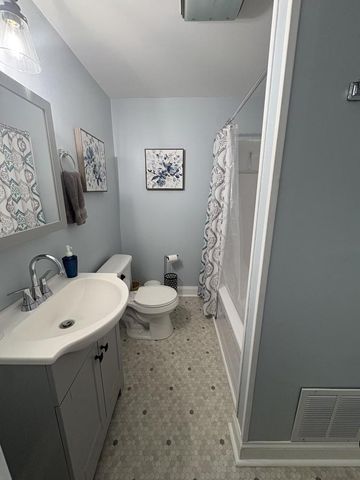 6016 33rd AVENUE, Kenosha, WI 53142