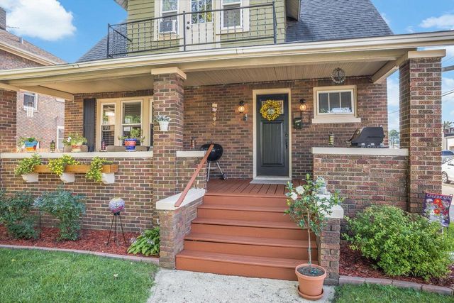 6016 33rd AVENUE, Kenosha, WI 53142