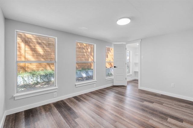 901 Isbell Road, Fort Worth, TX 76114