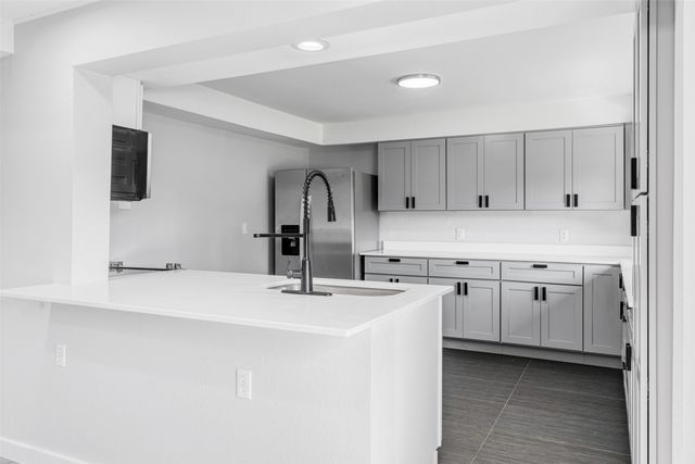 901 Isbell Road, Fort Worth, TX 76114