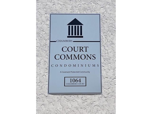 1064 Chambers Ct 207, Aurora, CO 80011