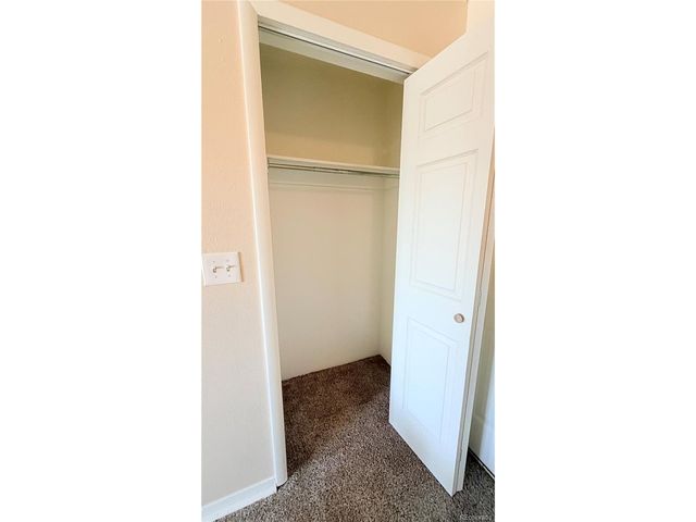 1064 Chambers Ct 207, Aurora, CO 80011