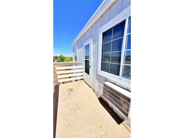 1064 Chambers Ct 207, Aurora, CO 80011