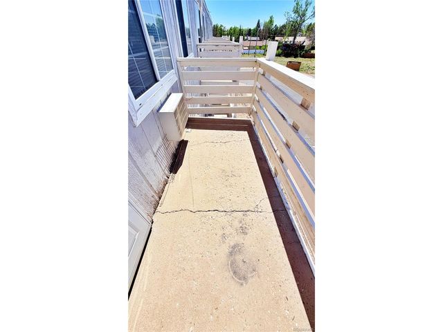 1064 Chambers Ct 207, Aurora, CO 80011