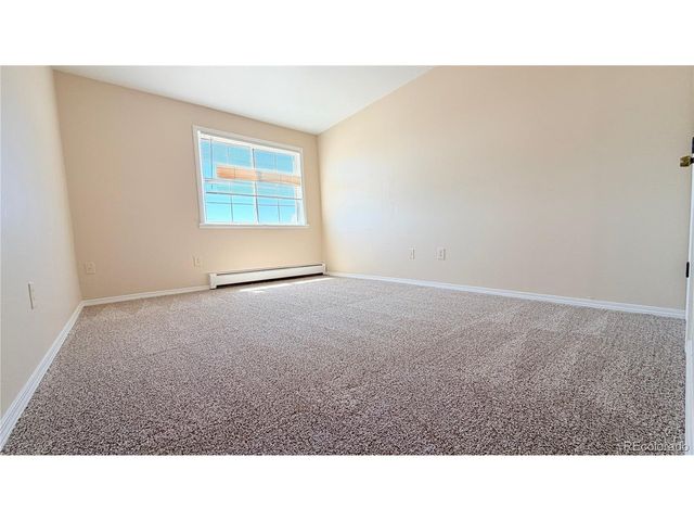 1064 Chambers Ct 207, Aurora, CO 80011