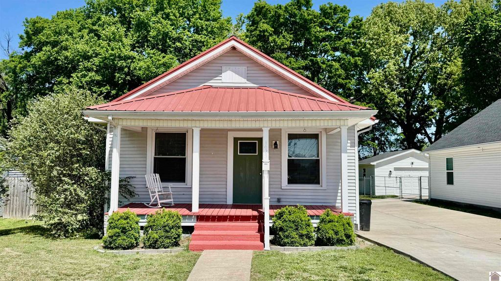 1623 CLARK STREET, Paducah, KY 42003