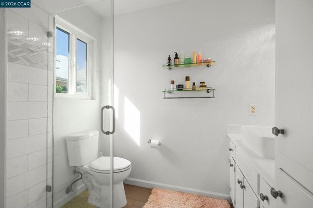 5555 Maryland Dr, Concord, CA 94521