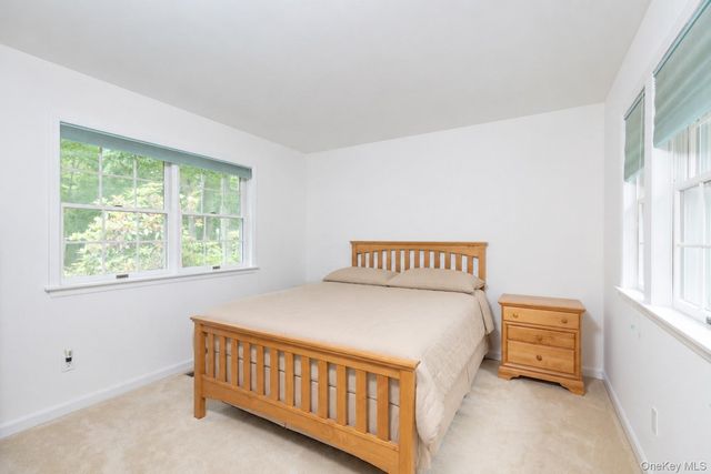 33 Windwood Court, Westhampton, NY 11977