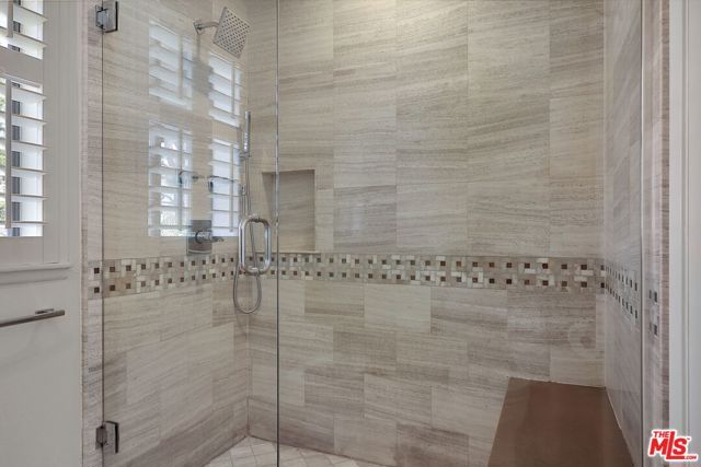 17226 Palisades Circle, Pacific Palisades (los Angeles), CA 90272