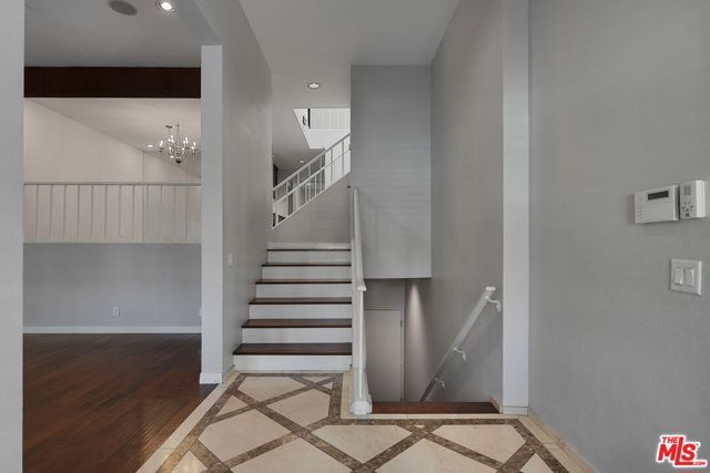 17226 Palisades Circle, Pacific Palisades (los Angeles), CA 90272