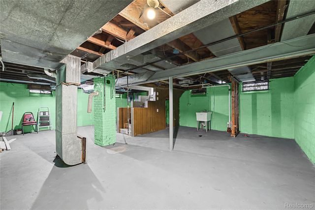 19936 Goddard Street, Detroit, MI 48234