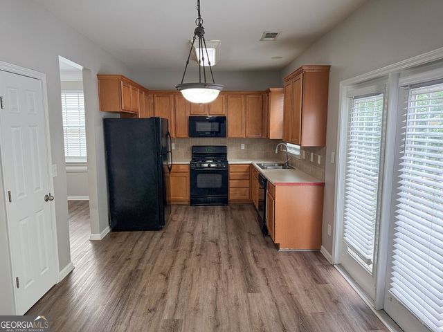 4509 Creekside Cove, Atlanta, GA 30349