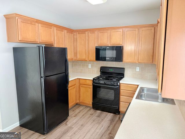 4509 Creekside Cove, Atlanta, GA 30349