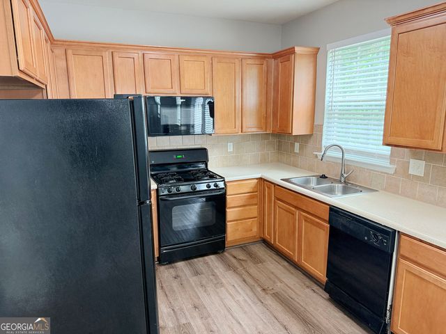 4509 Creekside Cove, Atlanta, GA 30349