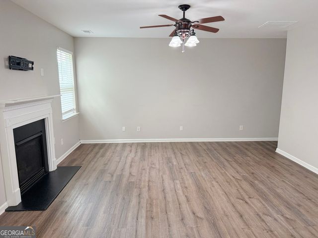 4509 Creekside Cove, Atlanta, GA 30349