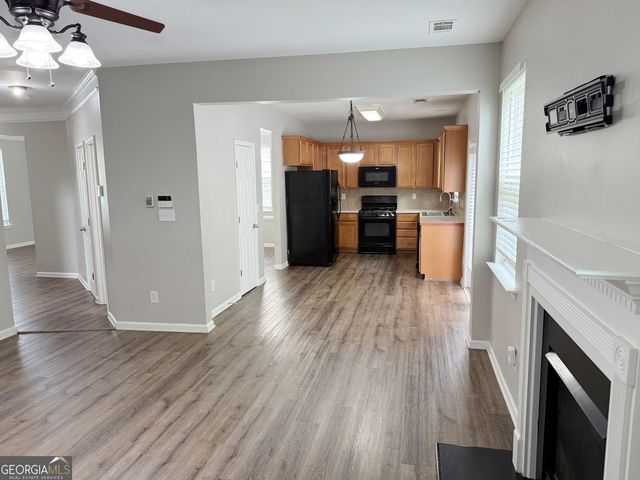 4509 Creekside Cove, Atlanta, GA 30349