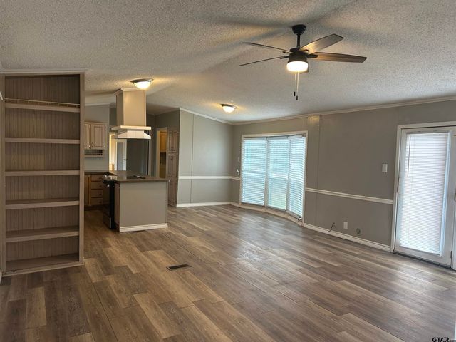 16174 Love, Lindale, TX 75771