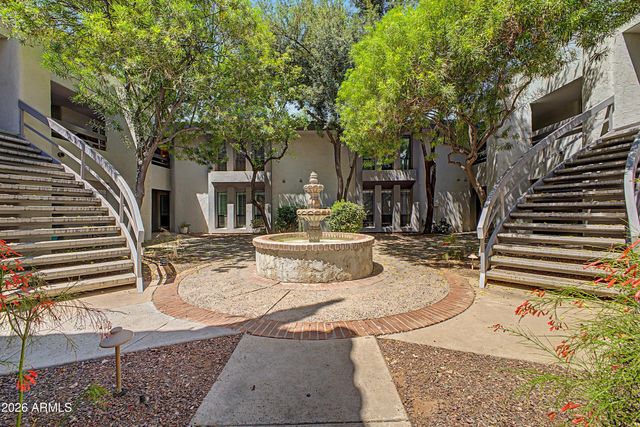 5221 N 24TH Street 206, Phoenix, AZ 85016