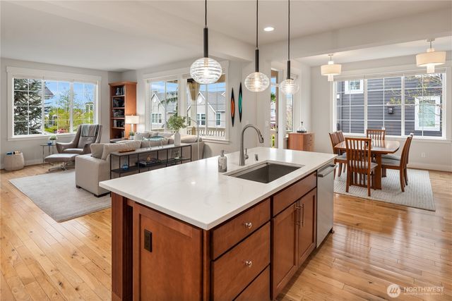 314 5th Avenue S, Kirkland, WA 98033