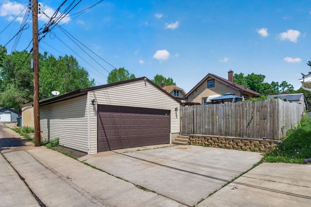 2821 Knox Avenue N, Minneapolis, MN 55411