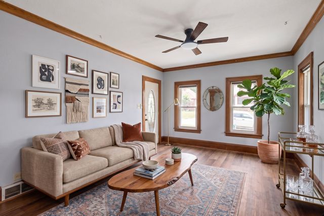 2821 Knox Avenue N, Minneapolis, MN 55411