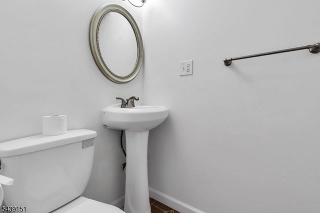 33 Wall St, Rockaway Boro, NJ 07866