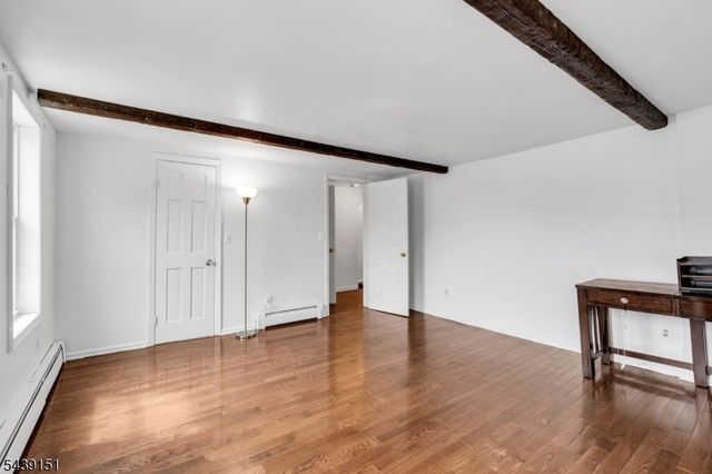 33 Wall St, Rockaway Boro, NJ 07866