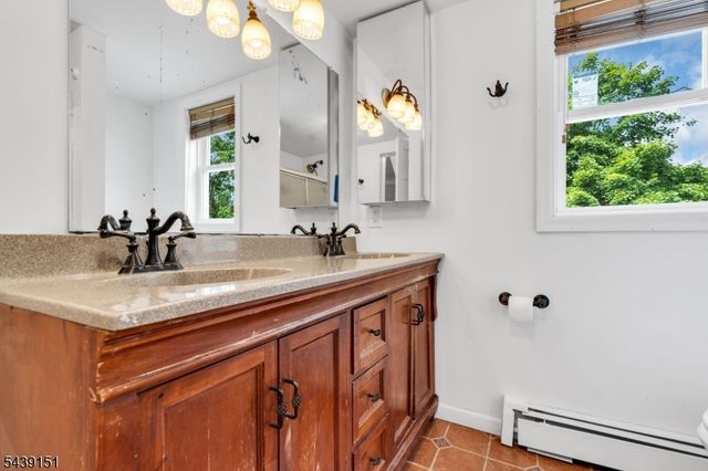 33 Wall St, Rockaway Boro, NJ 07866