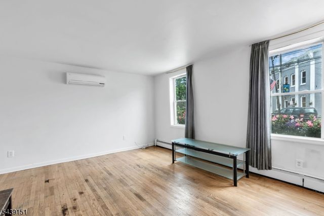 33 Wall St, Rockaway Boro, NJ 07866