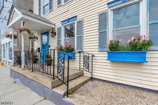 33 Wall St, Rockaway Boro, NJ 07866