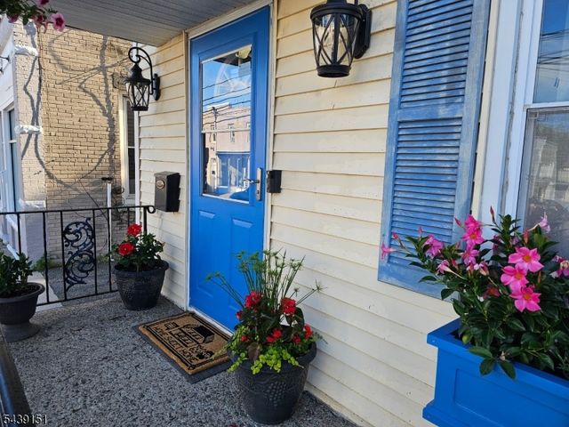 33 Wall St, Rockaway Boro, NJ 07866