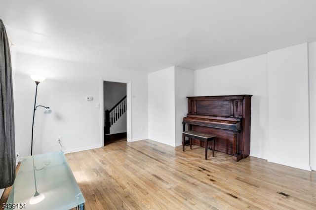 33 Wall St, Rockaway Boro, NJ 07866