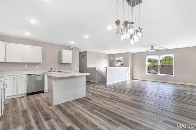 110 Ventnor Avenue, Union, MO 63084