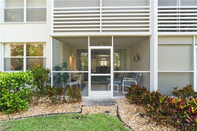 290 Naples Cove DR 2103, Naples, FL 34110