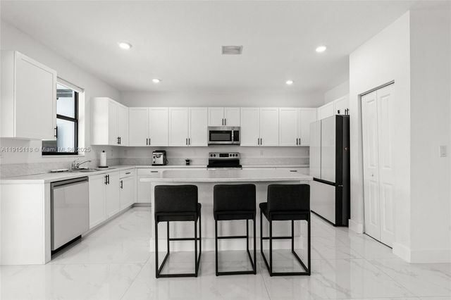 22676 SW 131st Pl, Miami, FL 33170