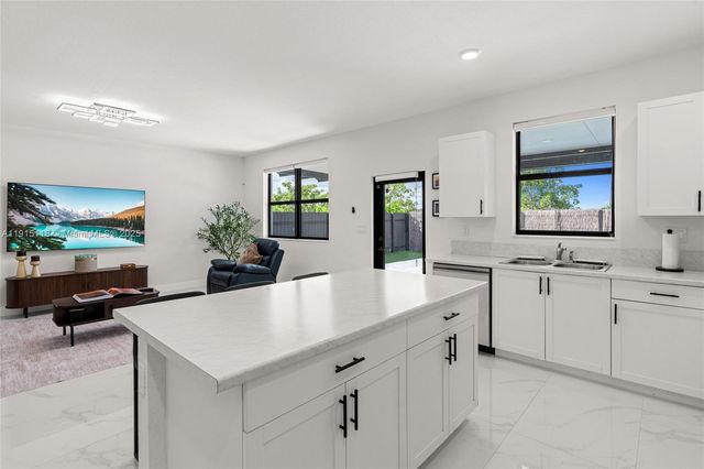 22676 SW 131st Pl, Miami, FL 33170