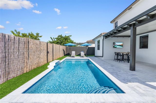 22676 SW 131st Pl, Miami, FL 33170