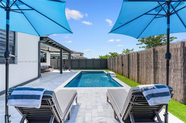 22676 SW 131st Pl, Miami, FL 33170