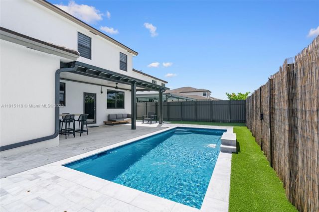 22676 SW 131st Pl, Miami, FL 33170