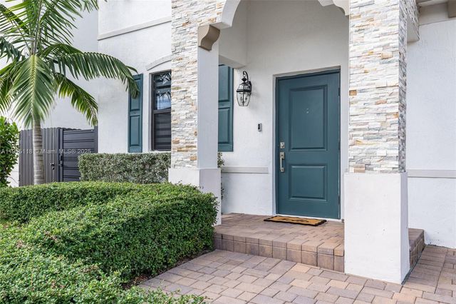 22676 SW 131st Pl, Miami, FL 33170